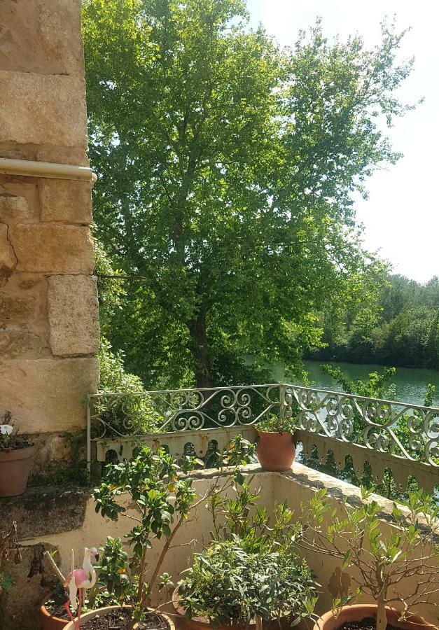Gite Face A La Riviere -Proche Du Pont Du Gard- Montfrin Exterior photo